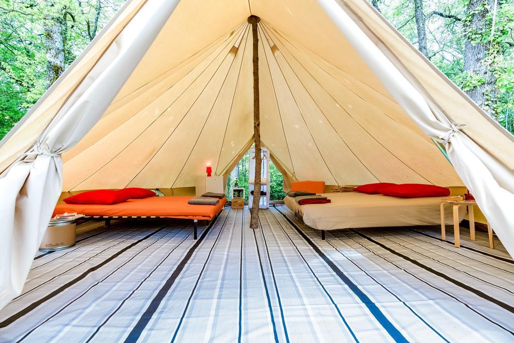 Atypik Nomad Hotel Recoubeau-Jansac Екстериор снимка