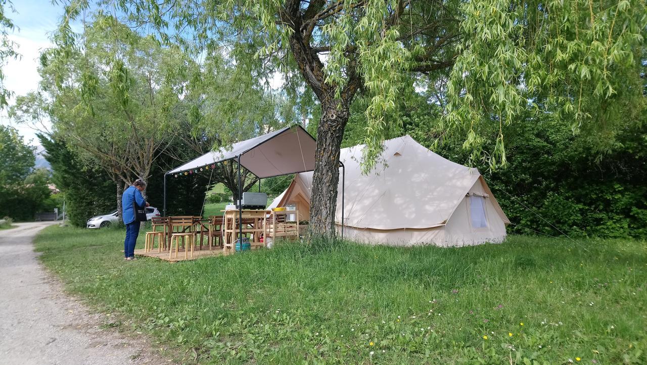 Atypik Nomad Hotel Recoubeau-Jansac Екстериор снимка