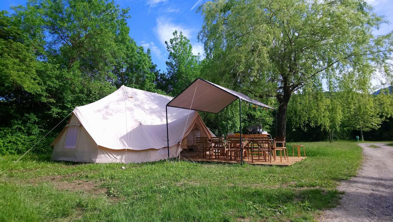 Atypik Nomad Hotel Recoubeau-Jansac Екстериор снимка